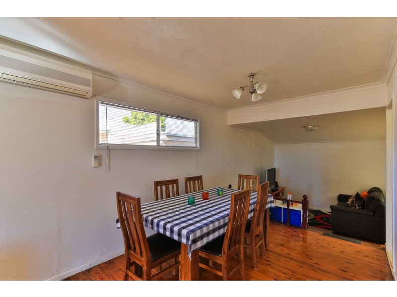 16 Sybyl Street, Harristown QLD 4350