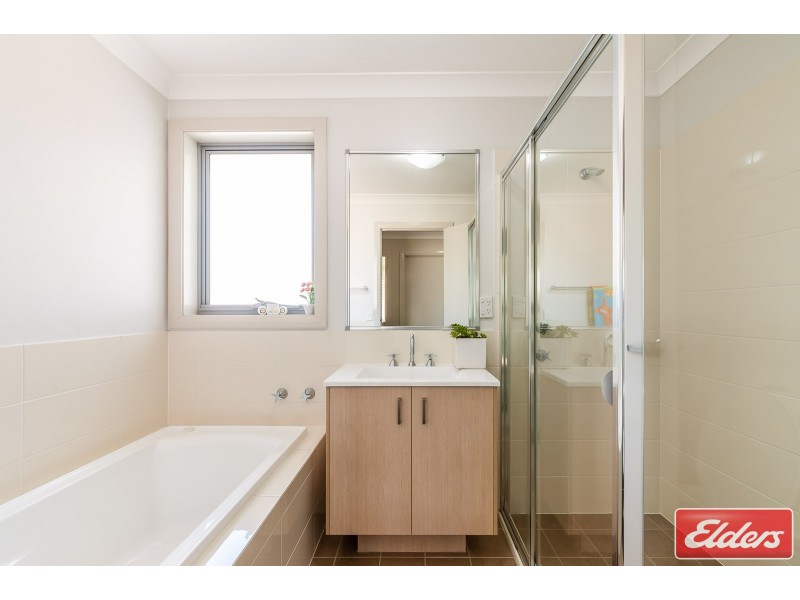 12a Tyne Walk, Glenfield NSW 2167