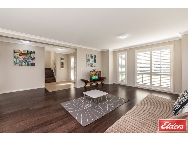 12a Tyne Walk, Glenfield NSW 2167