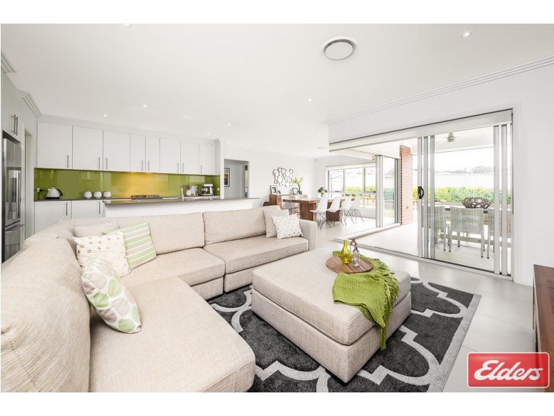 20 Pentland Street, Middleton Grange NSW 2171