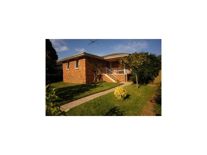 6 Shrike Place, Ingleburn NSW 2565