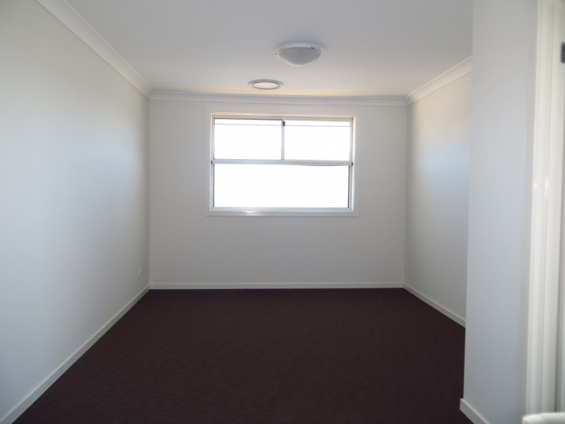 209 Somme Avenue, Edmondson Park NSW 2174