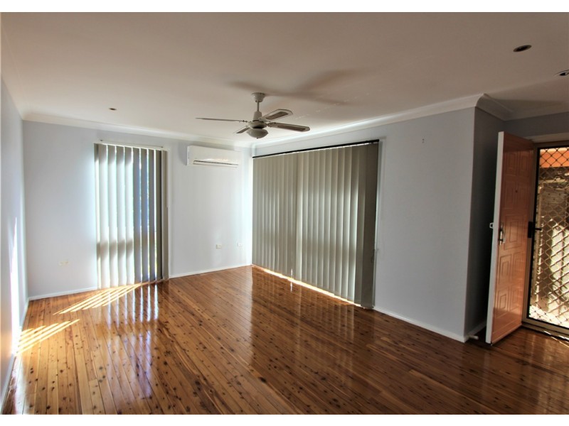 68 Firth Avenue, Green Valley NSW 2168