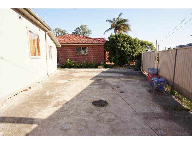 30 Fraser Road, Canley Vale NSW 2166