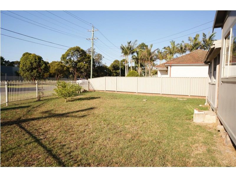 30 Fraser Road, Canley Vale NSW 2166