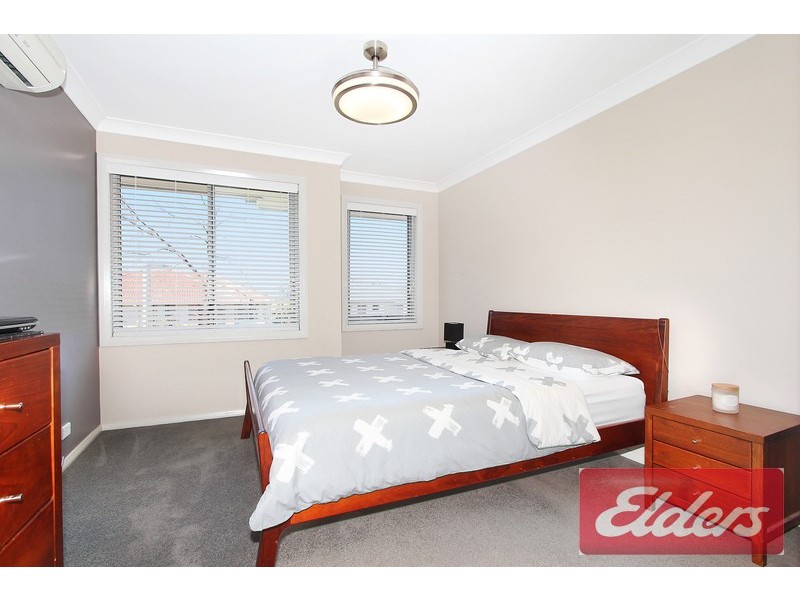 14 Northampton Drive, Glenfield NSW 2167