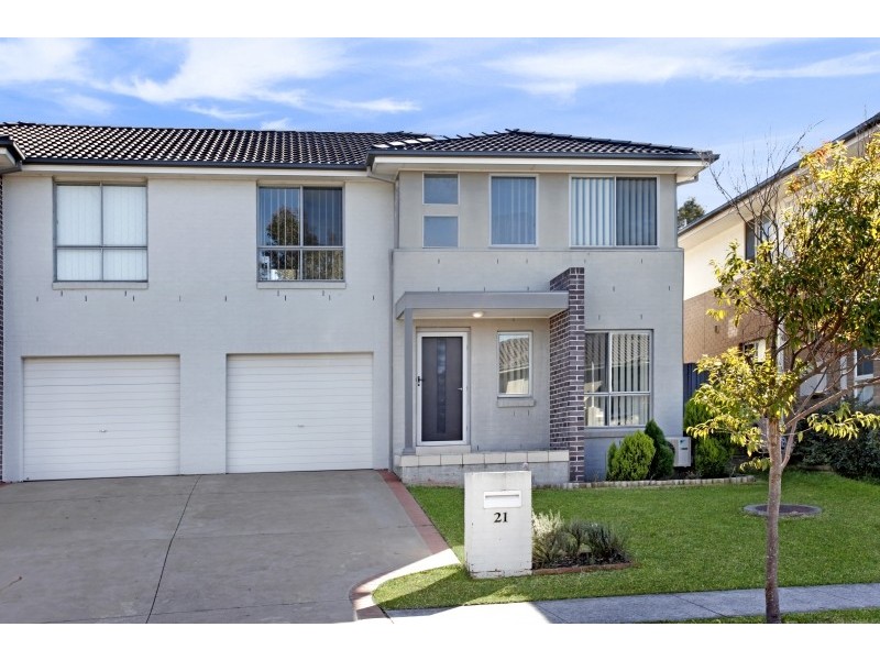 21 Mary Ann Drive, Glenfield NSW 2167