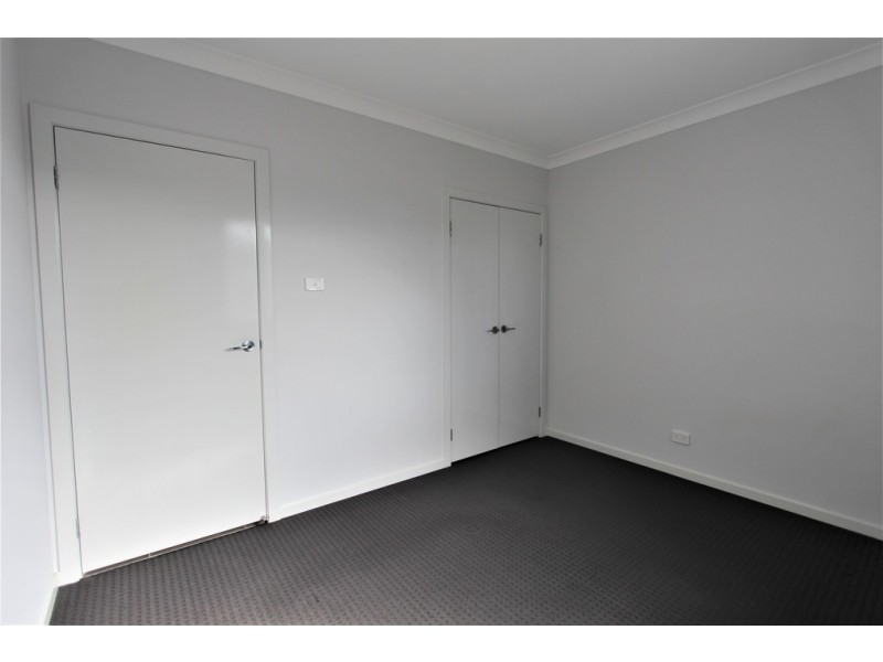 91 Fifteenth Avenue, Middleton Grange NSW 2171