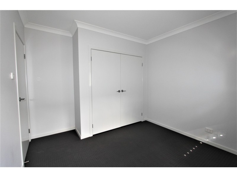 91 Fifteenth Avenue, Middleton Grange NSW 2171