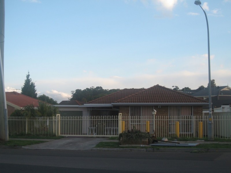 206 North Liverpool Road, Green Valley NSW 2168