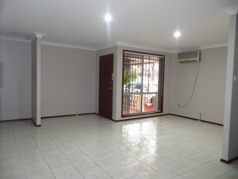 206 North Liverpool Road, Green Valley NSW 2168