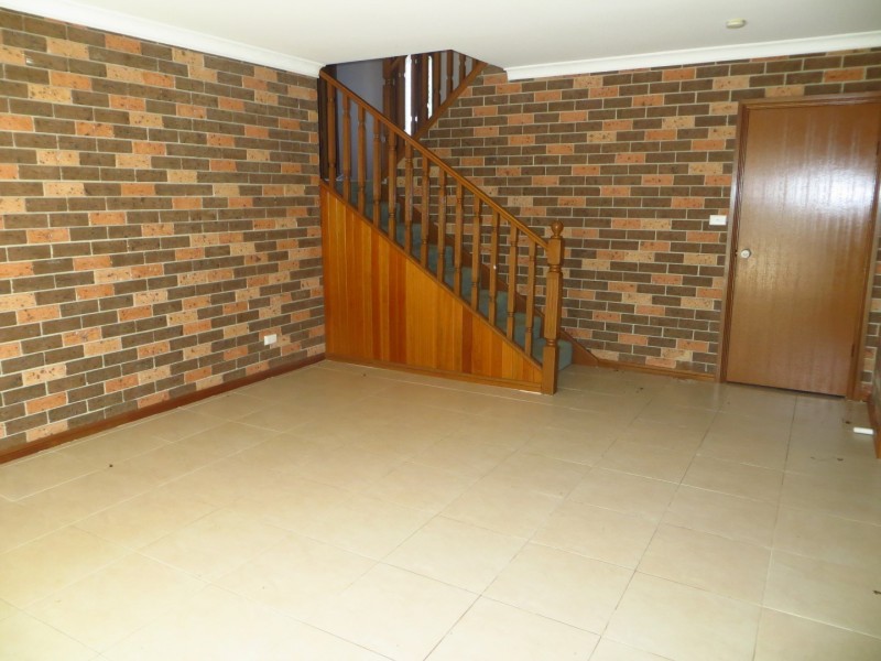 5 Nowland Place, Abbotsbury NSW 2176