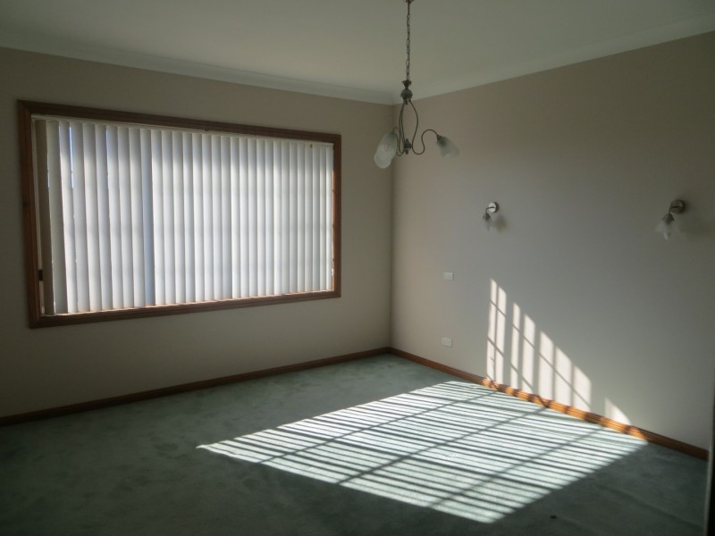 5 Nowland Place, Abbotsbury NSW 2176