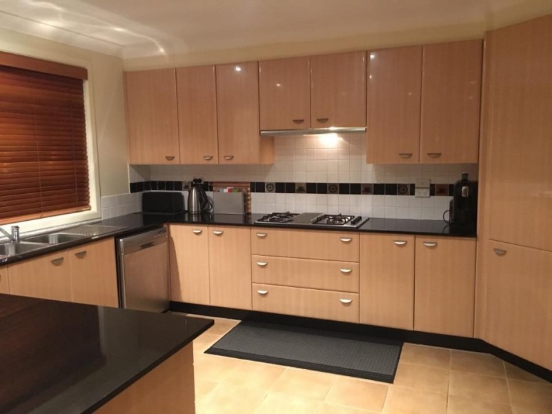 17 Garling Avenue, West Hoxton NSW 2171