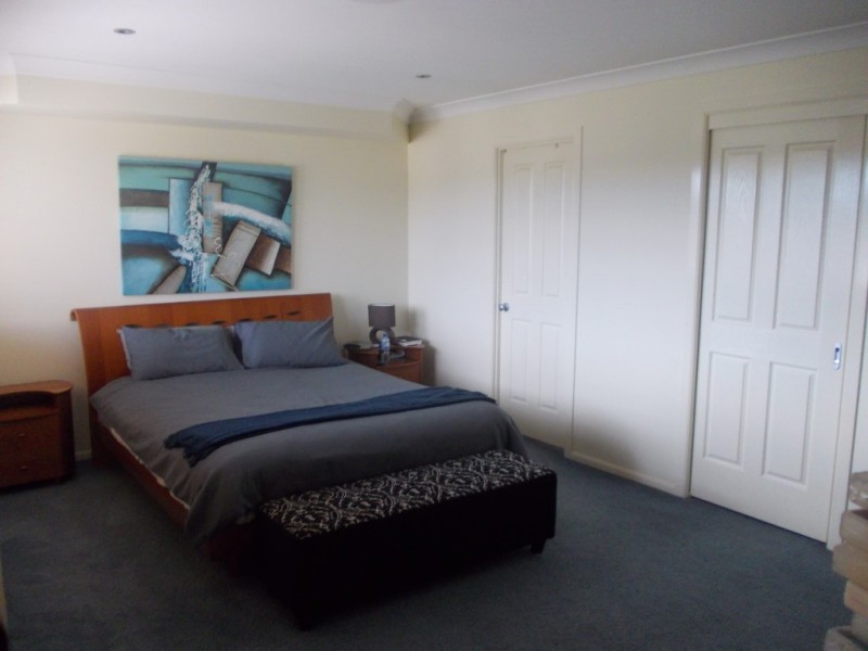 17 Garling Avenue, West Hoxton NSW 2171