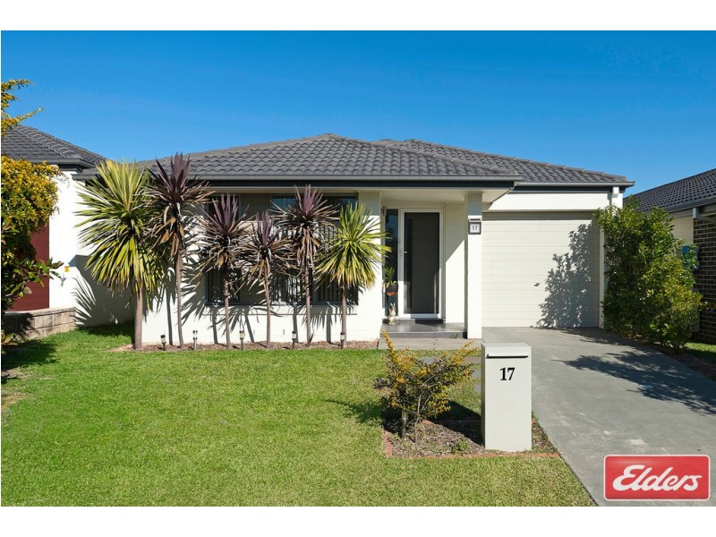 17 Sovereign Circuit, Glenfield NSW 2167