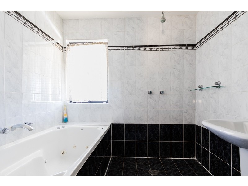 24 Oliphant Street, Mount Pritchard NSW 2170