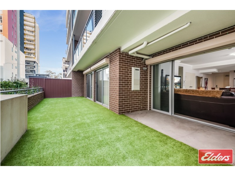 1/3 Browne Parade, Warwick Farm NSW 2170
