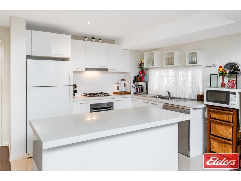 1/3 Browne Parade, Warwick Farm NSW 2170