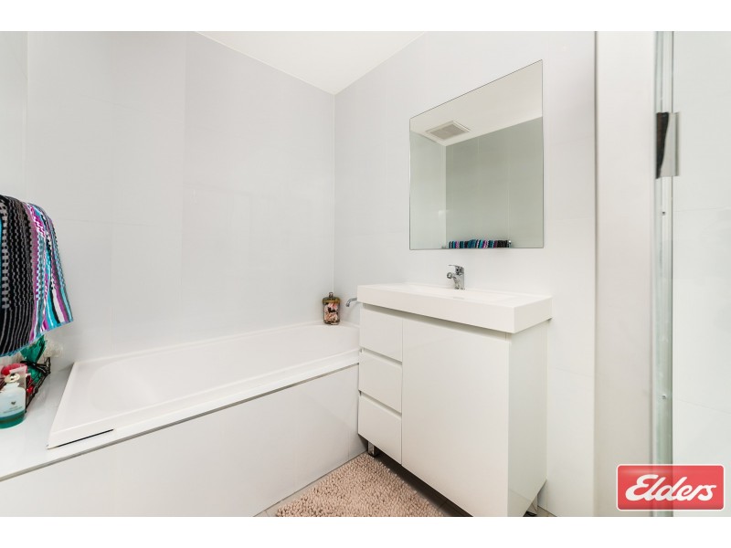 1/3 Browne Parade, Warwick Farm NSW 2170