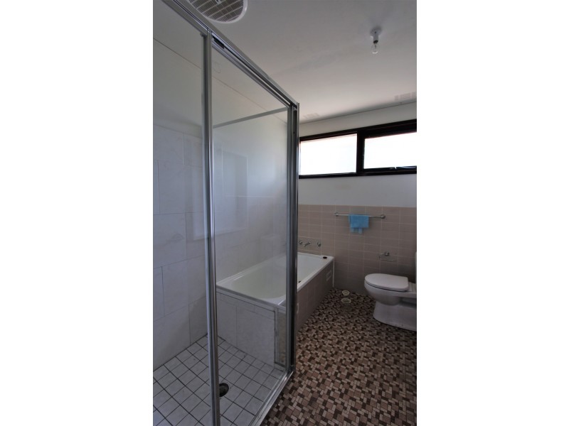 260 Croatia Avenue, Edmondson Park NSW 2174