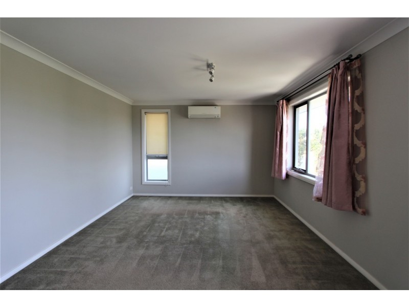 71 Eleanor Drive, Glenfield NSW 2167