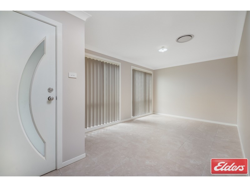 12 Split Close, Prestons NSW 2170