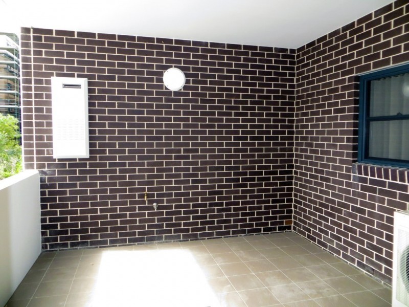 8/2 Bigge Street, Liverpool NSW 2170