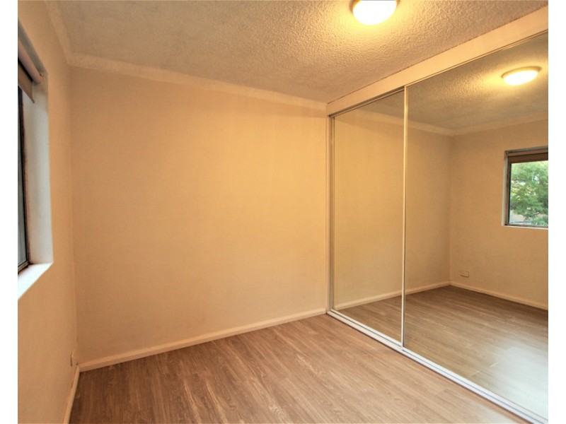 15/11 FORBES STREET, Warwick Farm NSW 2170