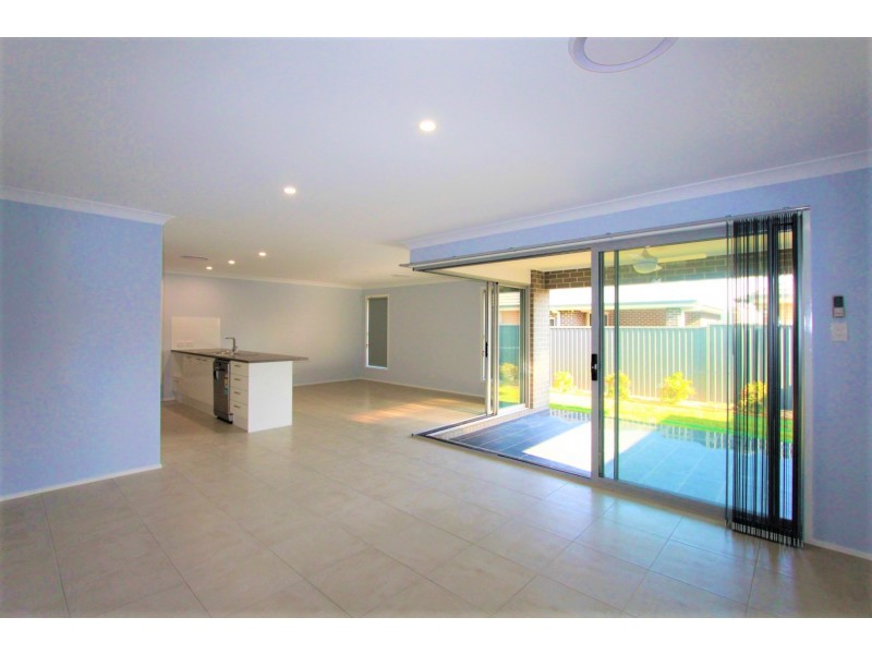 5 Oxalis Street, Denham Court NSW 2565