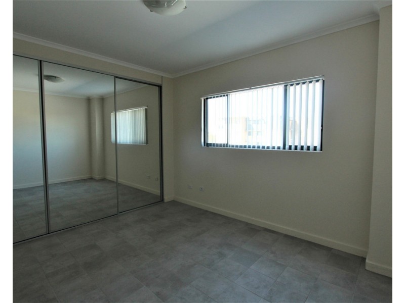 15/2 Bigge Street, Liverpool NSW 2170