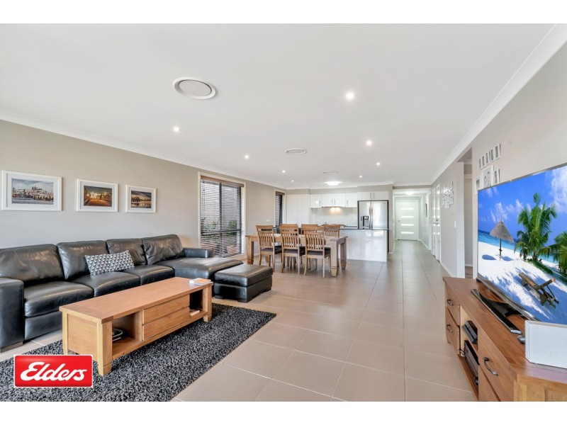 110 Northampton Drive, Glenfield NSW 2167