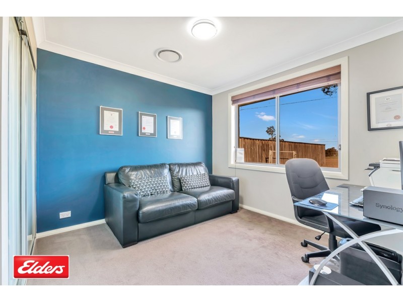110 Northampton Drive, Glenfield NSW 2167