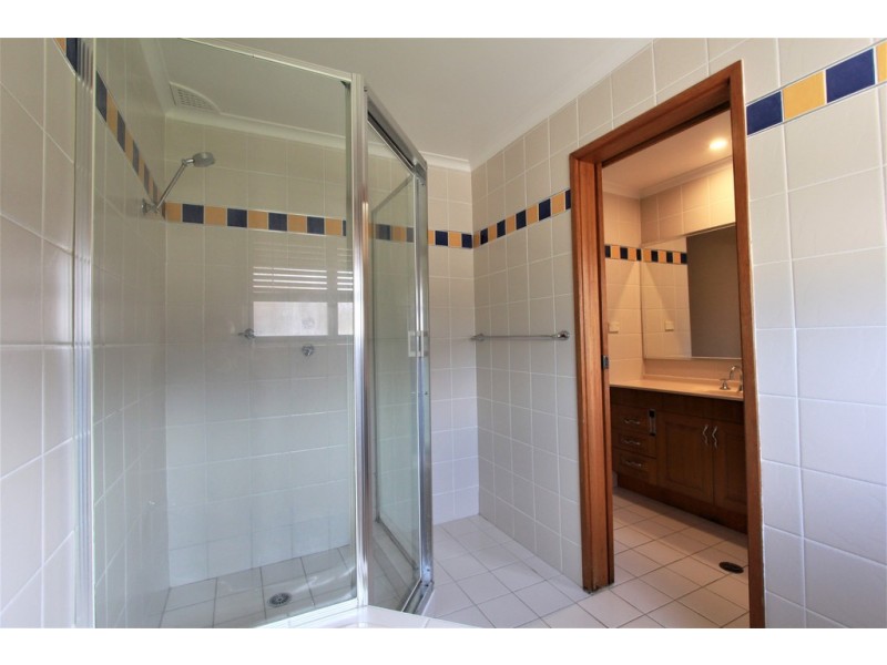 192 Quarry Road, Bossley Park NSW 2176