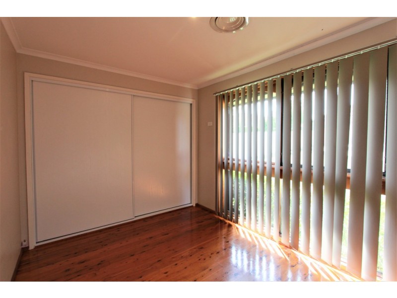 192 Quarry Road, Bossley Park NSW 2176