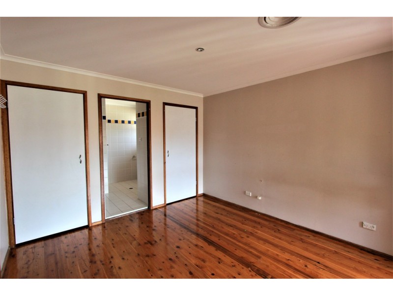 192 Quarry Road, Bossley Park NSW 2176