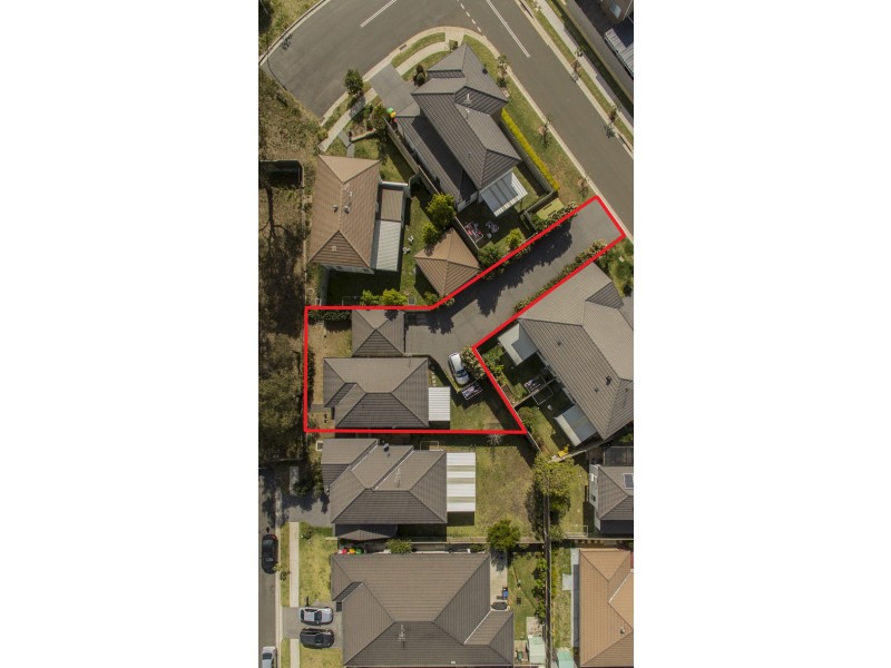 33 Northampton Drive, Glenfield NSW 2167
