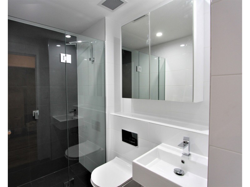 G01/186 Moore Street, Liverpool NSW 2170