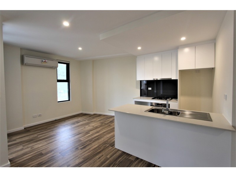 202/186 Moore Street, Liverpool NSW 2170