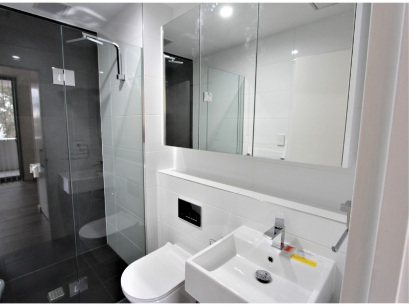 202/186 Moore Street, Liverpool NSW 2170