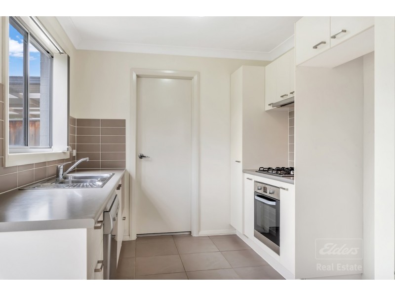 34 Eleanor Drive, Glenfield NSW 2167