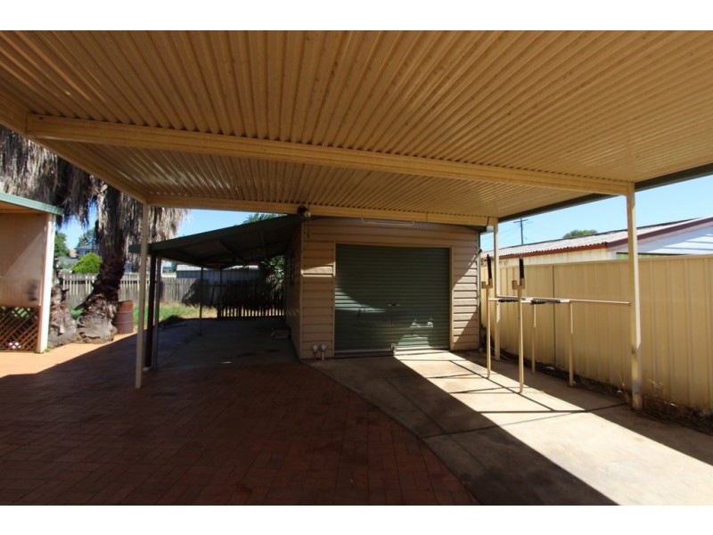 81 Willan drive, Cartwright NSW 2168