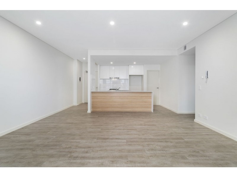 18/57 Lachlan Street, Warwick Farm NSW 2170