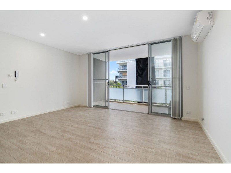 18/57 Lachlan Street, Warwick Farm NSW 2170