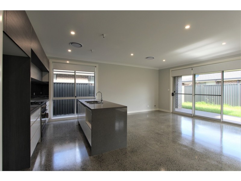 157 FLYNN AVENUE, Middleton Grange NSW 2171