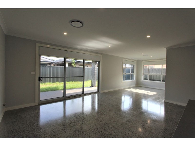 157 FLYNN AVENUE, Middleton Grange NSW 2171