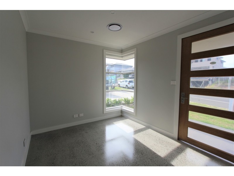 157 FLYNN AVENUE, Middleton Grange NSW 2171