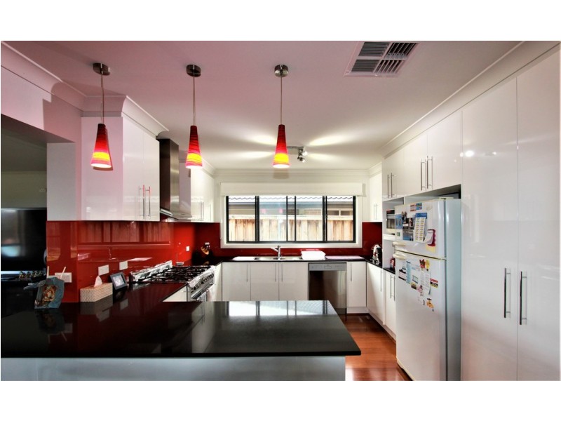 96 Northampton Drive, Glenfield NSW 2167