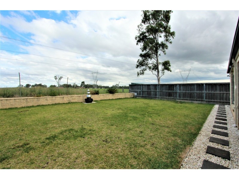 96 Northampton Drive, Glenfield NSW 2167