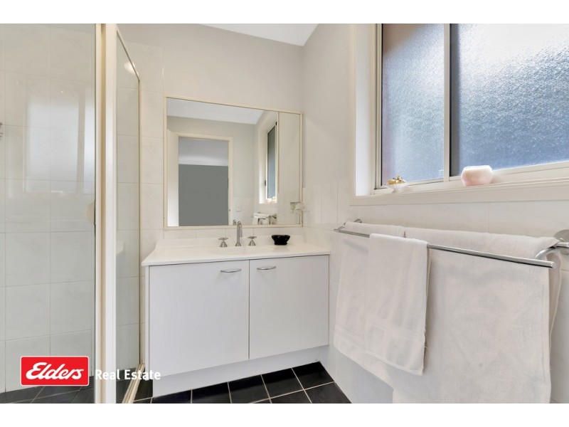 18 Atlantic Boulevard, Glenfield NSW 2167